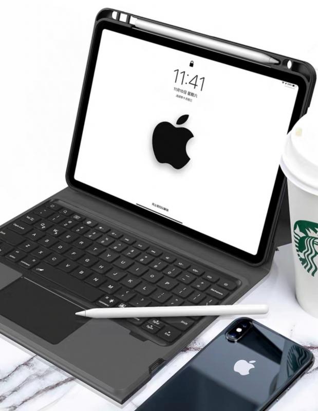 Daphnela iPad 12.9 5.Nesil Klavyeli Kılıf - Siyah
